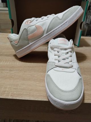 Zapatillas Nike Mujer Blancas y Rosas