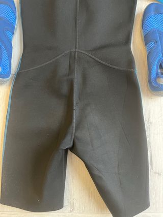 TRIBORD: Neopreno/escarpines niño  T8 como nuevo