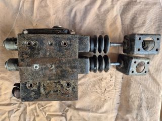 Mando Hidráulico Unimog Doble Palanca original
