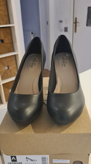 Zapatos de tacón Clarks negros talla 37