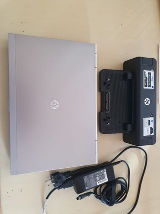 HP Elitebook Pro Ordenador Portátil + Docking Stat
