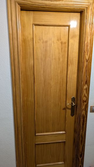 Conjunto de 7 puertas de madera