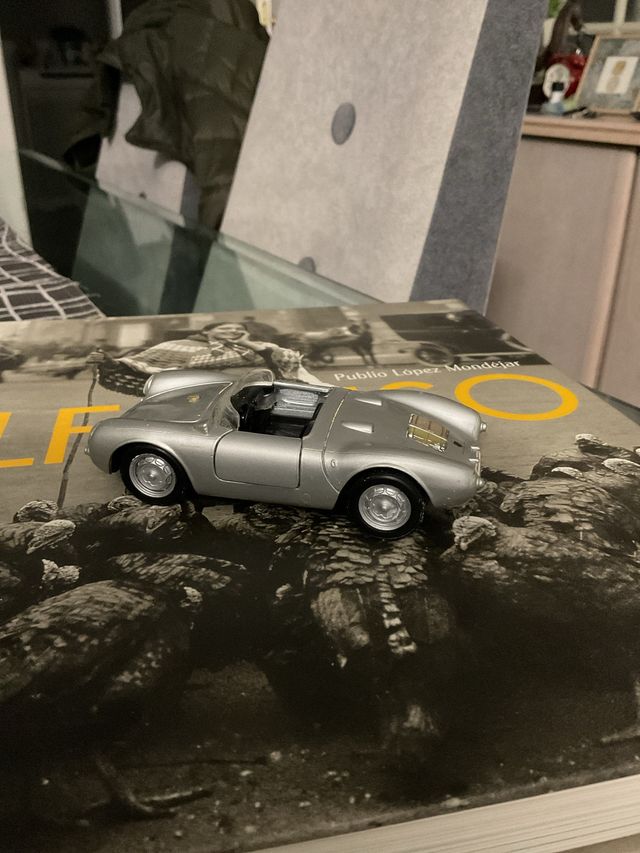 Porsche 550 Spyder 1:32 Argento