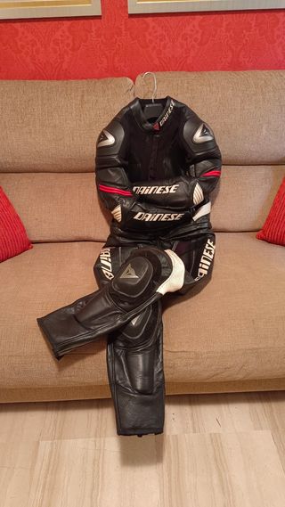 Mono Dainese cuero 2 piezas Talla 50