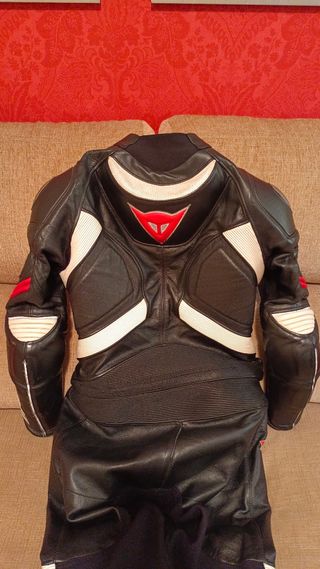 Mono Dainese cuero 2 piezas Talla 50