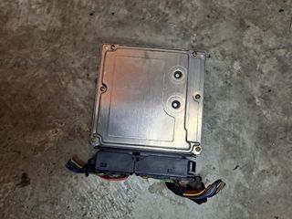 Centralita Bosch DDE 7 789 572 BMW e 46