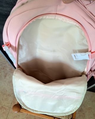 Mochila Rosa con USB - Nueva