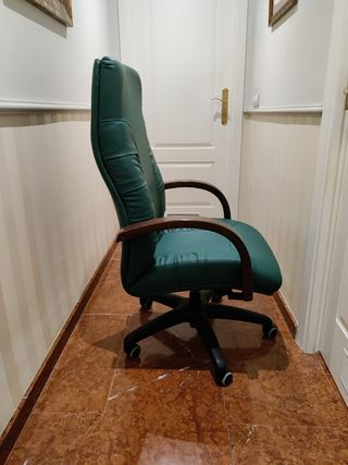 Sillón de despacho piel sintética 5 ruedas