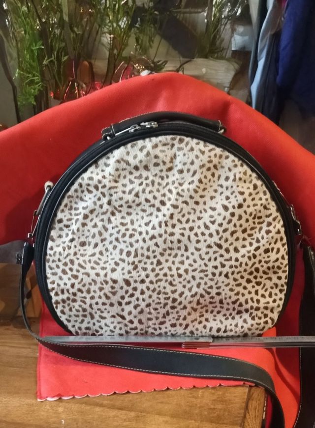 Borsa bauletto animalier con tracolla