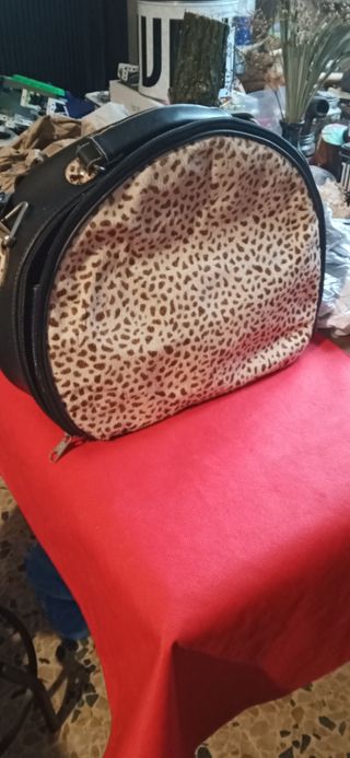 Borsa bauletto animalier con tracolla