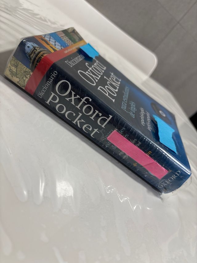 Diccionario Oxford Pocket.