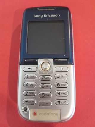 Sony Ericsson K300 azul y plata