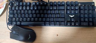 Teclado y Ratón Gamer RGB