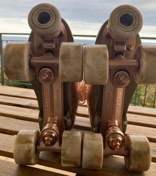 Patines Impala T.38 + protecciones