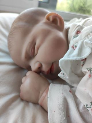 Reborn bebé realista modelo Carla.