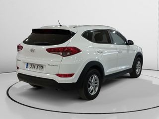 Hyundai Tucson 1.7 CRDi Essence Bluedrive 2WD