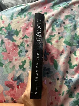 Hooked: una historia de nunca jamás / Hooked: A...