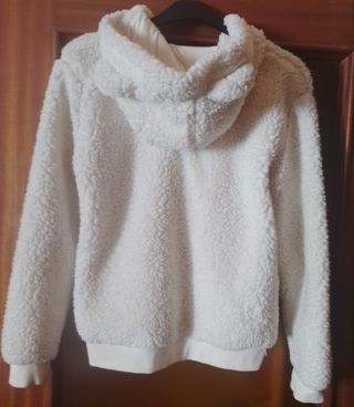 Chaqueta H&M blanca polar con cremallera