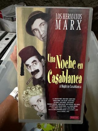 VHS Los Hermanos Marx: Una Noche en Casablanca