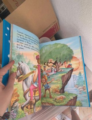 12 cuentos clásicos (Spanish Edition)