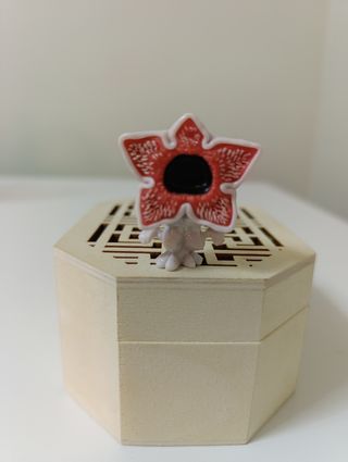 Kinder Joy Stranger Things Demogorgon