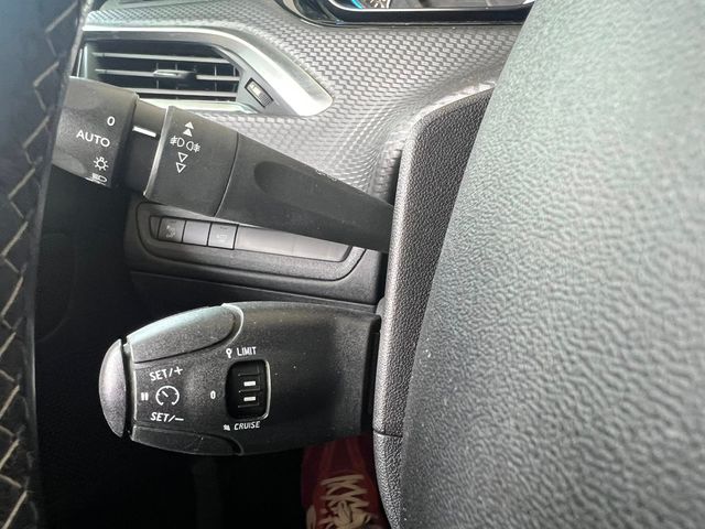 Peugeot 2008 ALLURE  1.5 BlueHDI  100cv
