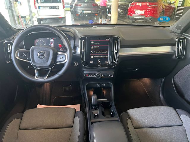 Volvo XC40 T4 Recharge AUTO 211cv HÍBRIDO/ENCHUFA 