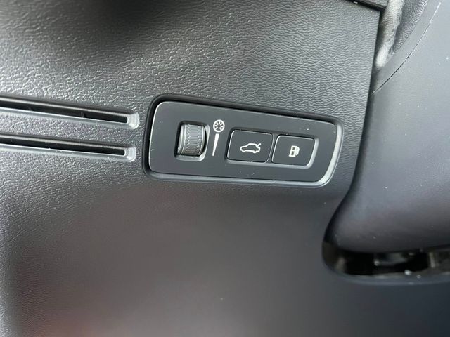Volvo XC40 T4 Recharge AUTO 211cv HÍBRIDO/ENCHUFA 