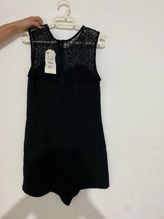 Mono negro encaje mujer