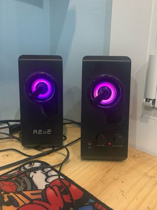 Altavoces AEIIE Negros con Luces LED