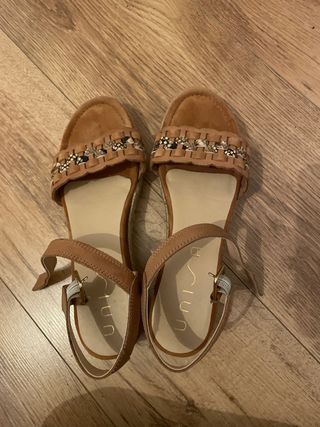 Sandalias Unisa Marrones