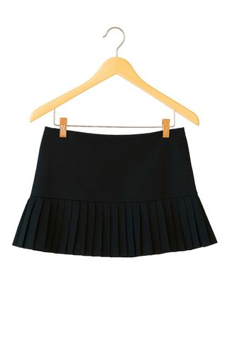Falda corta Denny Rose negra plisada 