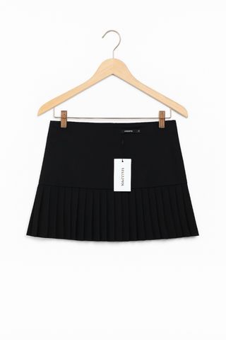 Falda corta Denny Rose negra plisada 