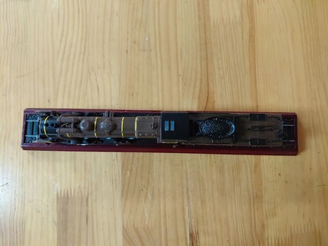 Preciosa locomotora a vapor