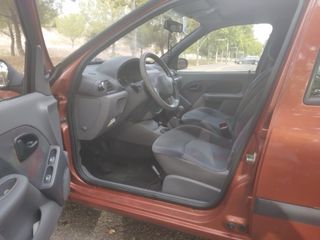 Renault Clio 1998