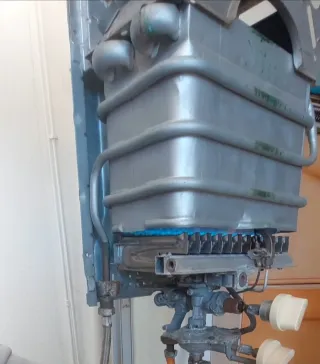 Calentador de agua Edesa