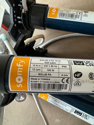 Motor persiana Somfy Solus PA 10/12
17 motores 
