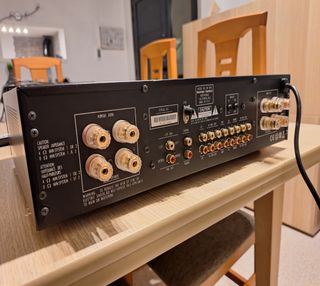 Harman Kardon amplificador 180w entradas tocadisco