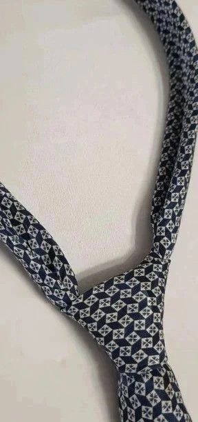 Corbata de Seda Azul Marino y Crema (anglesey)