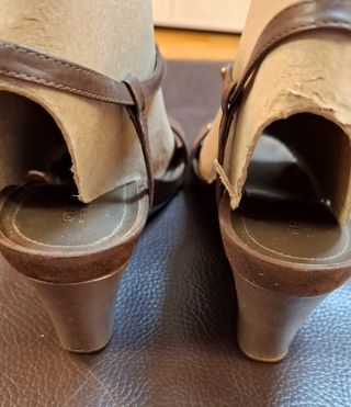 Sandalias Geox Marrón y Dorado con pedrería 
