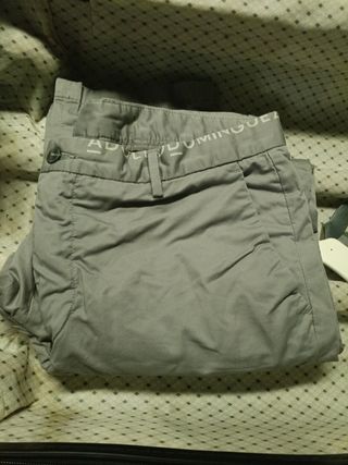 Pantalón gris Adolfo Domínguez