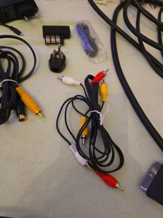 Lote de cables y adaptadores