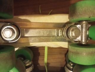 Patines de 4 ruedas blancos y verdes