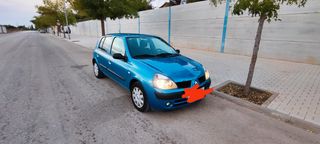 Renault Clio 2004