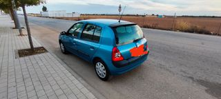 Renault Clio 2004