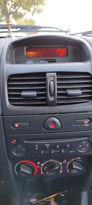 Renault Clio 2004