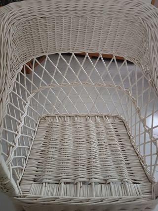 Sillón de mimbre lactancia beige