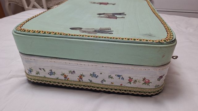 Maleta maquillaje vintage .nuevo precio