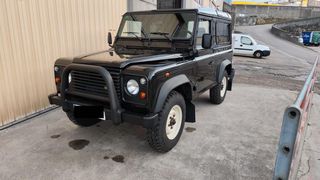 Land Rover Defender 2001