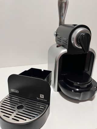 Cafetera Nespresso DeLonghi